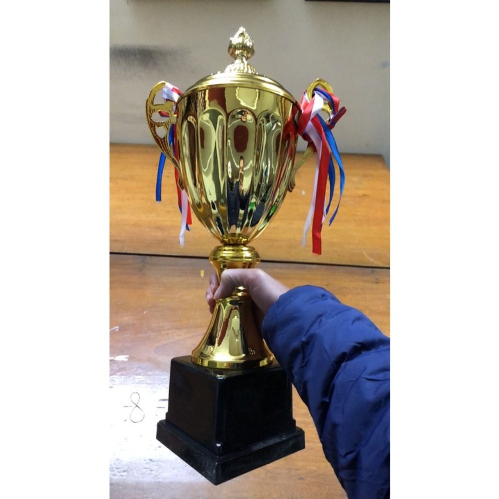 بطل جوائز الكأس الذهبية للألعا - مراجعة Table Tennis Champion وسعره